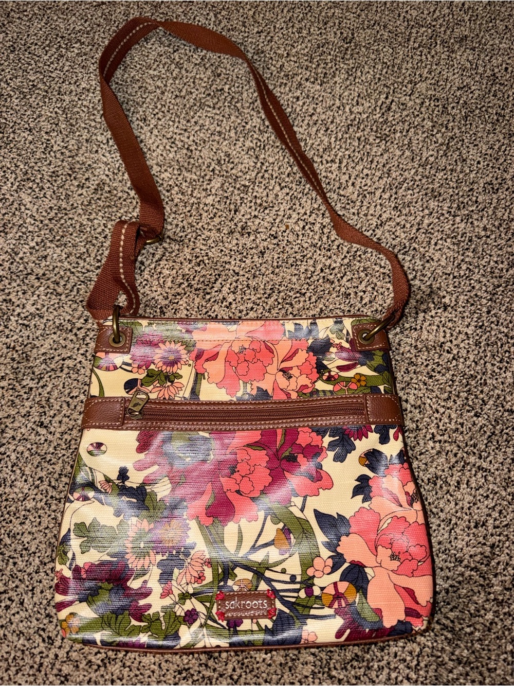 Eco friendly bohemian floral
Sakroots purse/bag